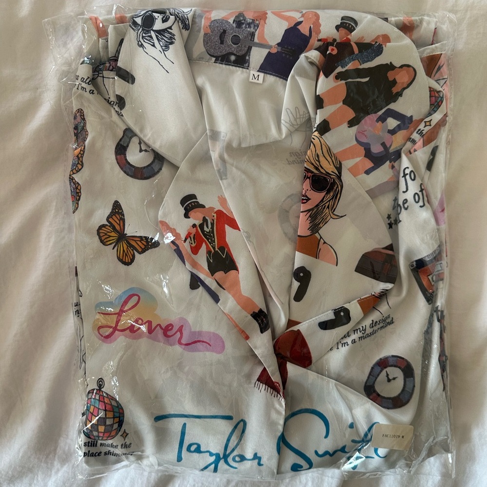 Taylor Swift Multicolor Graphic Pajama Set